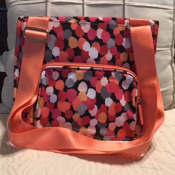 NWOT Vera Bradley hipster. Rare print. - Picture 2 of 7